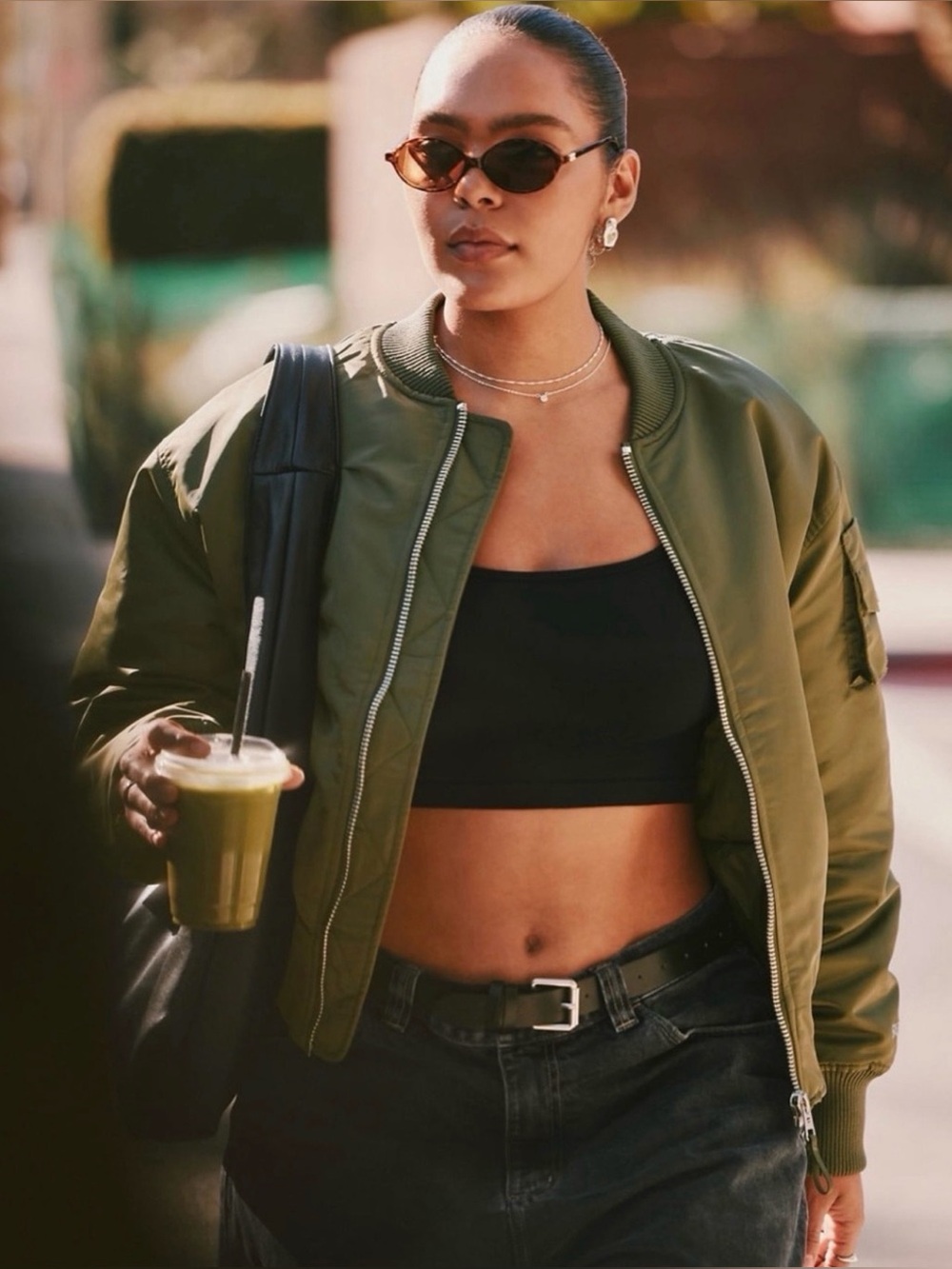 Olive Green Fabletics Bomber Jacket Sz Medium - Picture 6 of 6
